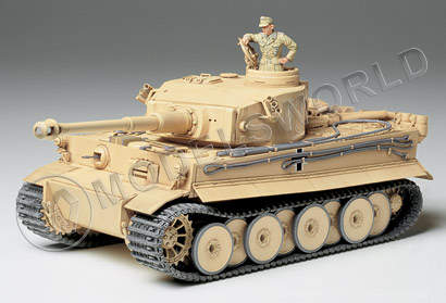 Склеиваемая пластиковая модель Немецкий танк TIGER I, первая версия в африканском варианте окраски, с фигурой командира. Масштаб 1:35 - фото 1
