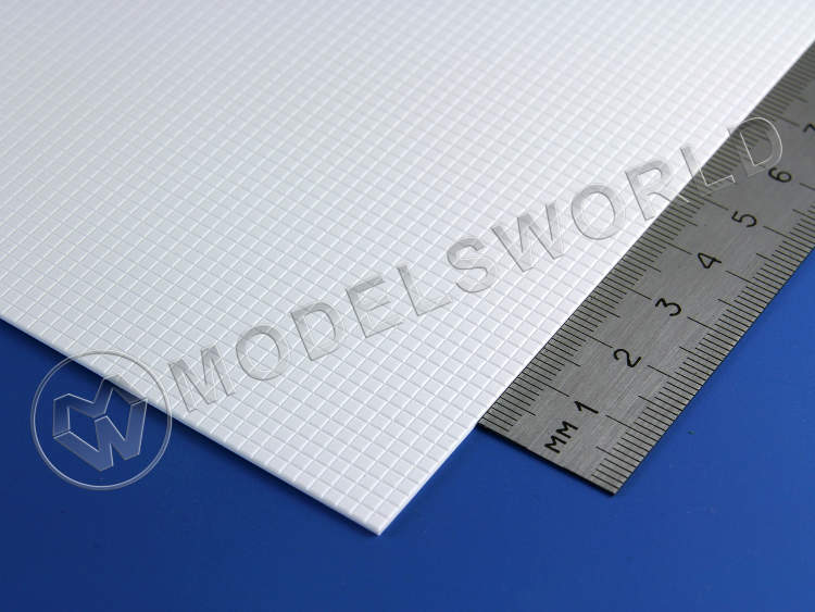 Квадратная плитка 2.1х2.1 мм, толщина 1 мм, лист 15х30 см - фото 1