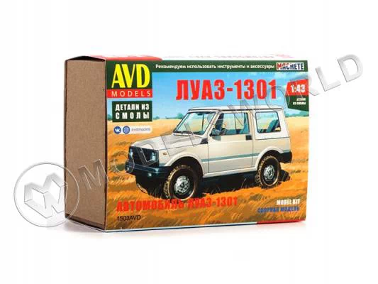 Склеиваемая пластиковая модель легковой автомобиль ЛуАЗ-130. Масштаб 1:43