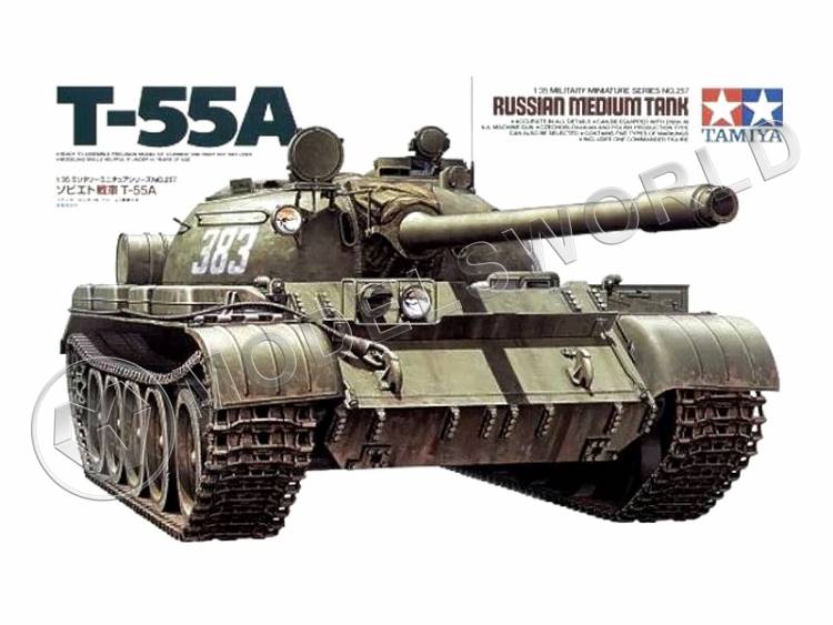 Склеиваемая пластиковая модель Советский средний танк T-55A с 100 мм пушкой и пулеметом ДШК и фигурой командира, 1958 г. Масштаб 1:35 - фото 1