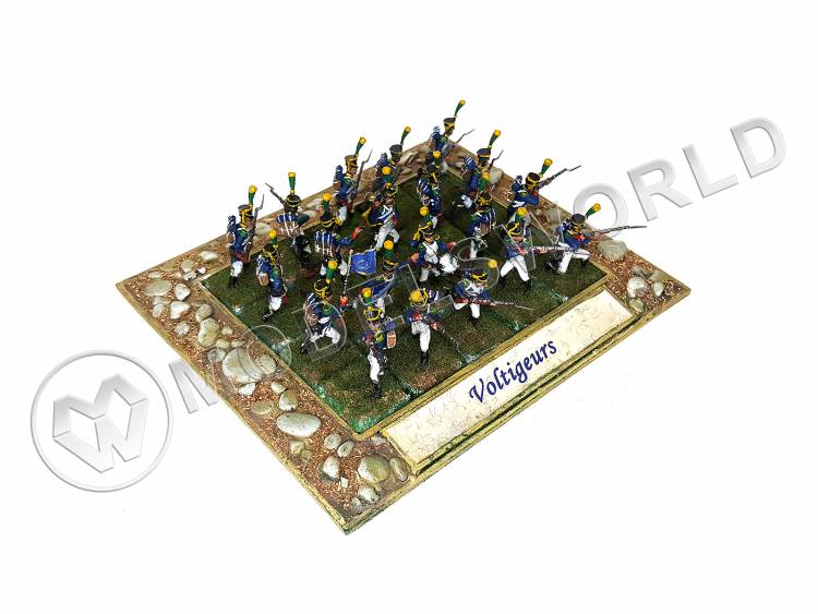Готовая модель, миниатюра "французские вольтижеры" на подставке (Наполеоновские войны) 20 фигур в масштабе 1:72 - фото 1