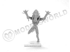 Фигурка Ксеноморф №4, вселенная "Чужой против Хищника" (Aliens vs Predators), 28 мм