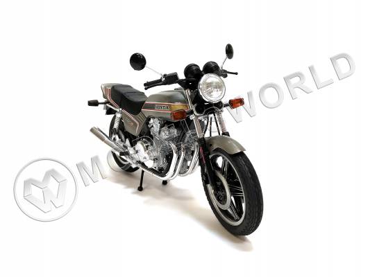 Готовая модель, мотоцикл Honda CB750F в масштабе 1:12