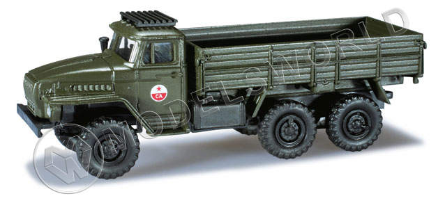 Модель автомобиля Ural platform truck "CA". H0 1:87 - фото 1