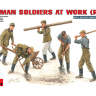 Немецкие  солдаты на работе (RAD). Масштаб 1:35