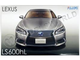 Склеиваемая пластиковая модель автомобиль Lexus LS600hL 2013. Масштаб 1:24