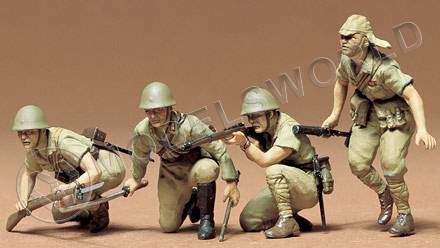 Фигуры Японские пехотинцы в атаке (4 фигуры). Масштаб 1:35 - фото 1