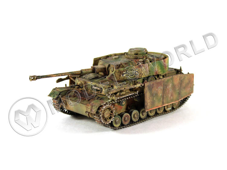 Готовая модель, Немецкий танк T-IVH в масштабе 1:72 - фото 1