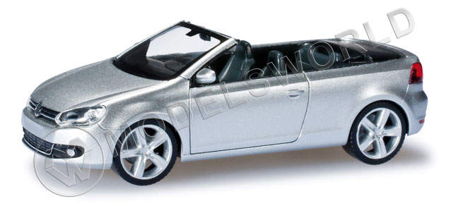 Модель автомобиля VW Golf convertible, серебристый. H0 1:87 - фото 1