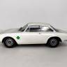 Готовая модель Автомобиль  Alfa Romeo 1300 GT Junior в масштабе 1:24