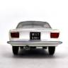 Готовая модель Автомобиль  Alfa Romeo 1300 GT Junior в масштабе 1:24