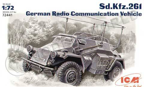 Склеиваемая пластиковая модель Sd.Kfz.261, Немецкий подвижный пункт связи, бронеавтомобиль. Масштаб 1:72