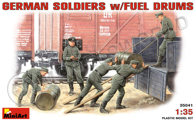 Немецкие солдаты с топливными бочками. Масштаб 1:35 - фото 1