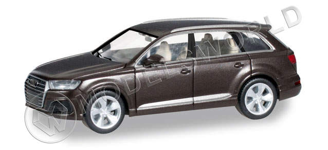 Модель автомобиля Audi Q7, коричневый металлик. H0 1:87 - фото 1