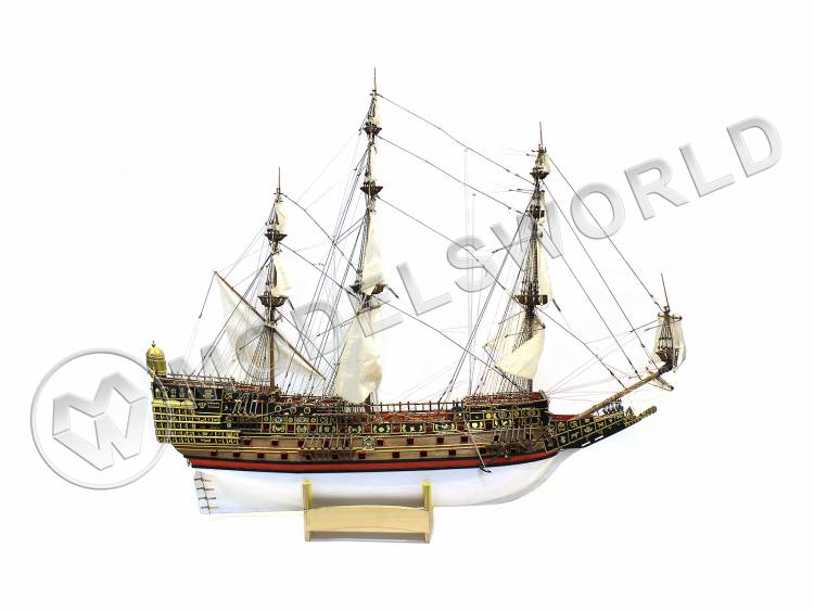 Готовая модель линейного корабля "Повелитель морей" в футляре. Масштаб 1:84 - фото 1