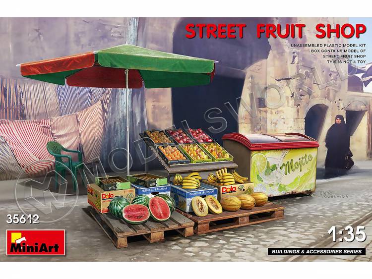 Склеиваемая пластиковая модель Уличный фруктовый магазин. Масштаб 1:35 - фото 1
