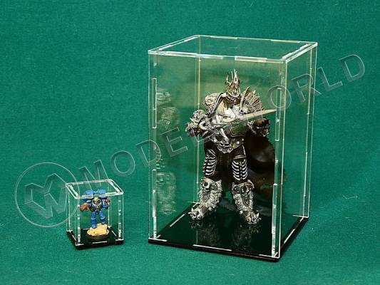 Футляр (витрина) из оргстекла для фигурки, 180x180x250 мм
