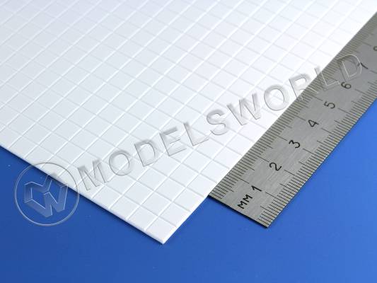Квадратная плитка 6.3х6.3 мм, толщина 1 мм, лист 15х30 см