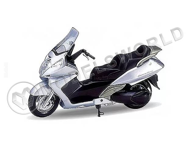 Готовая модель мотоцикла Honda Silver Wing. Масштаб 1:18 - фото 1