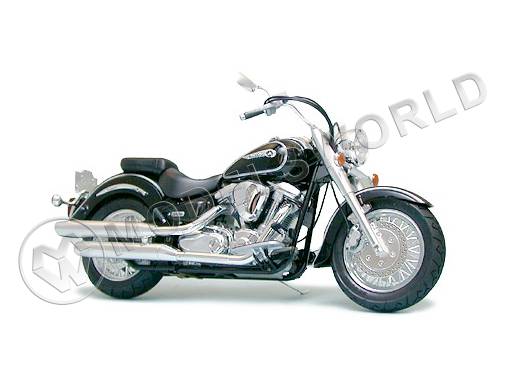 Склеиваемая пластиковая модель мотоцикла Yamaha XV1600 Road star. Масштаб 1:12