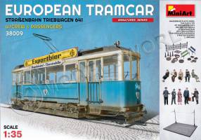 Склеиваемая пластиковая модель Европейский трамвай с пассажирами и экипажем. Масштаб 1:35